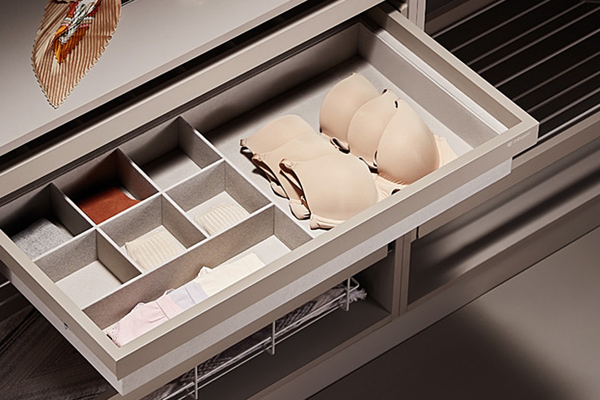 Выдвижная полка для нижнего белья и аксессуаров с фетровой вставкой Unihopper COKA